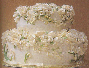 Cake courtesy of "The Cupcake Cafe".  A Warren and J Lilly.  Doubleday, 1998.