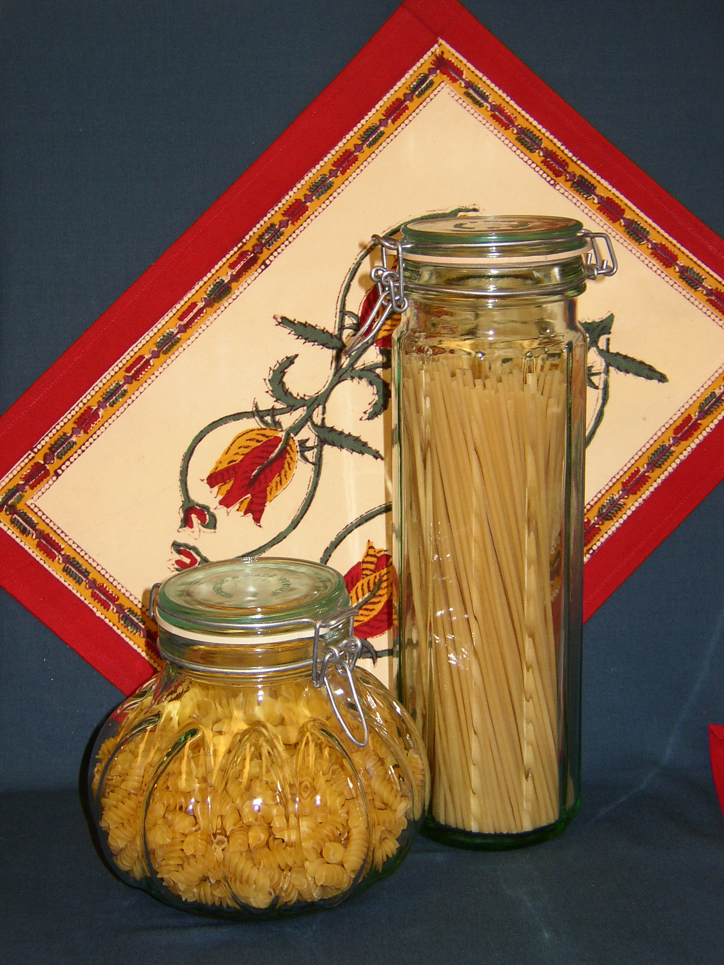 Storage containers to keep your kitchen organized and your ingredients fresh.